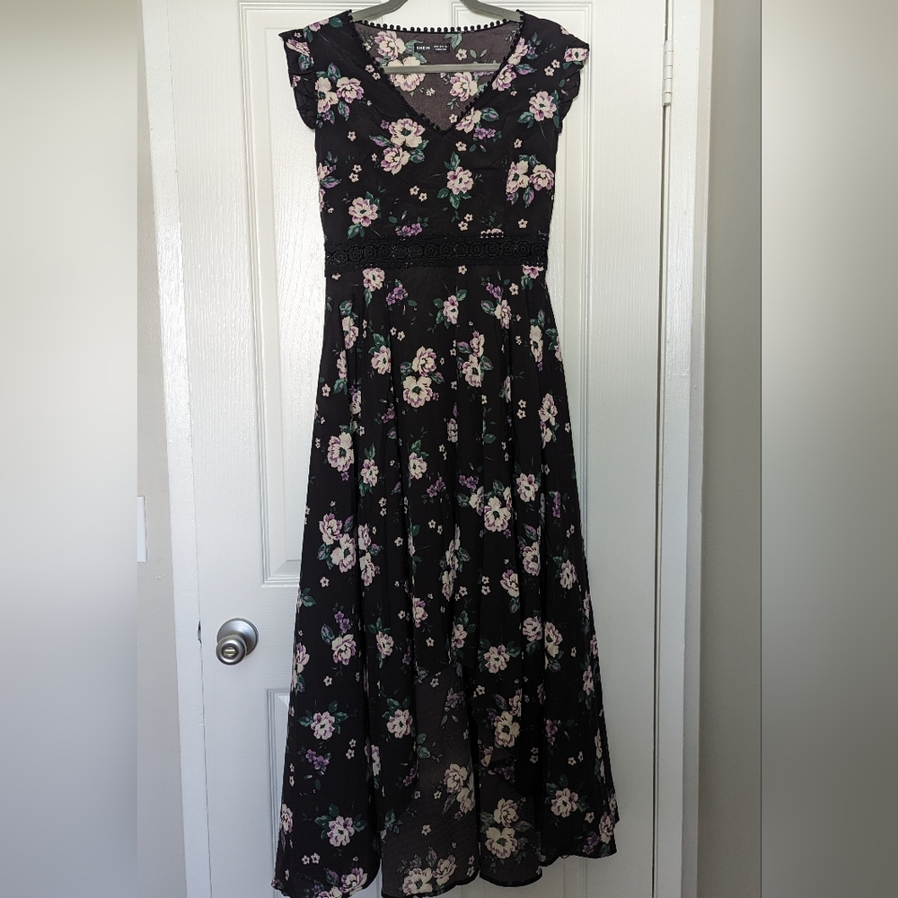 Moody floral high low maxi lace waist NWT